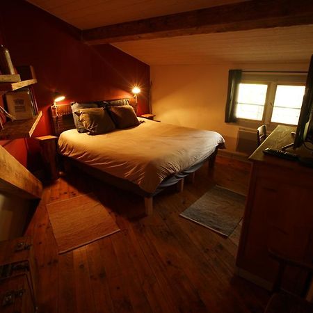 Le Refuge Ceretan, Grand Et Bel Appartement Mansarde En Plein Centre 외부 사진