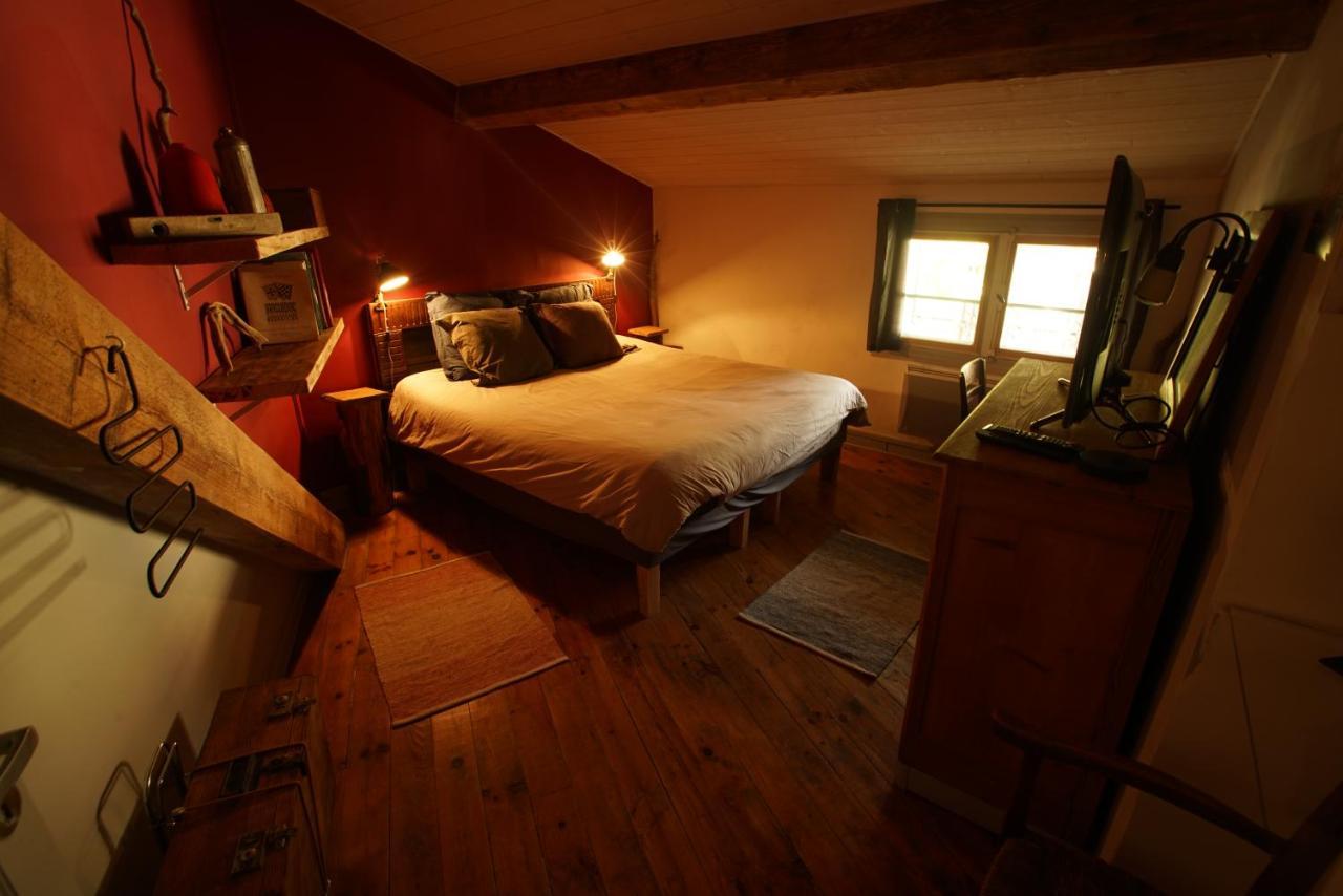 Le Refuge Ceretan, Grand Et Bel Appartement Mansarde En Plein Centre 외부 사진